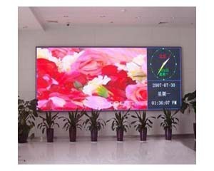 亮牌P6室内表贴三拼一全彩LED显示屏评测 高性价比室内显示的经济之选